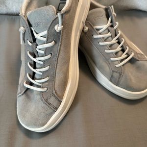 RARE! Hey Dude Karina Suede Ice Grey Women's Size 8 US